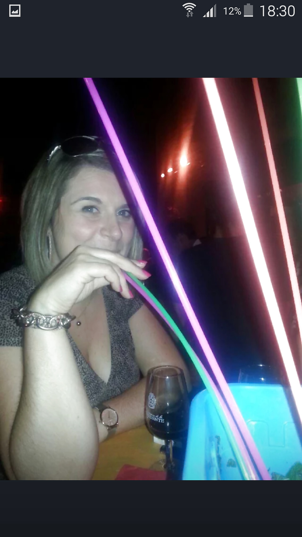 Jeune coquine de 42 ans veut garçon assez bien monté pour lui faire vivre une nuit orgasmique